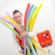 Mr Stix balloon modelling