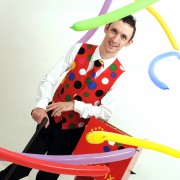 Mr Stix balloon modelling